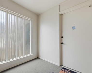 11410 Park Central Place - Photo Thumbnail 4