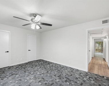 11410 Park Central Place - Photo Thumbnail 18