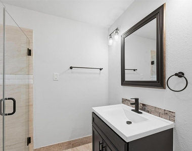 11410 Park Central Place - Photo Thumbnail 19