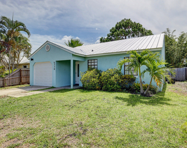 5770 Se Wilsie Drive - Photo Thumbnail 1