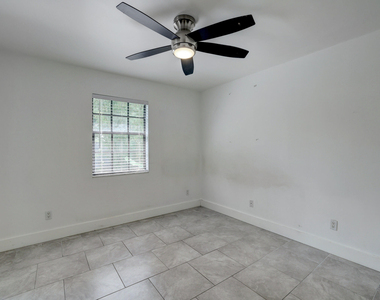 5770 Se Wilsie Drive - Photo Thumbnail 13