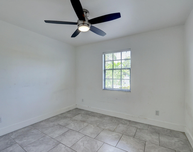 5770 Se Wilsie Drive - Photo Thumbnail 16