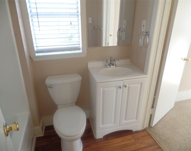 1608 Byrne Street - Photo Thumbnail 6