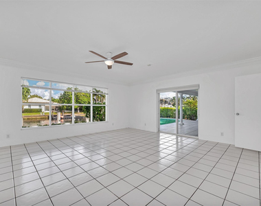 2427 Sea Island Drive - Photo Thumbnail 23