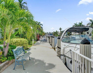 2427 Sea Island Drive - Photo Thumbnail 36