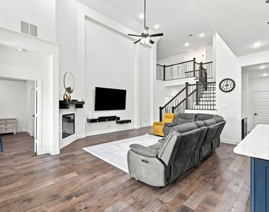 1717 Canals Drive - Photo Thumbnail 1