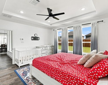 1717 Canals Drive - Photo Thumbnail 3