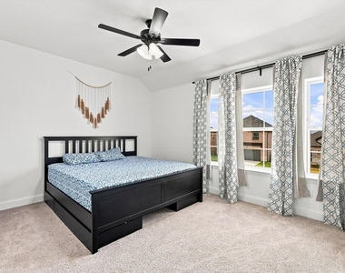 1717 Canals Drive - Photo Thumbnail 21