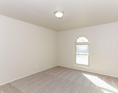 1206 California Trail - Photo Thumbnail 10