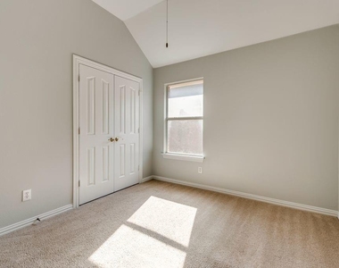 4911 Lakeland Drive - Photo Thumbnail 22