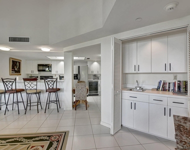 100 Se 5th Avenue - Photo Thumbnail 12