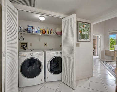 100 Se 5th Avenue - Photo Thumbnail 17