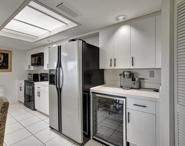 100 Se 5th Avenue - Photo Thumbnail 14