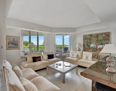 100 Se 5th Avenue - Photo Thumbnail 2