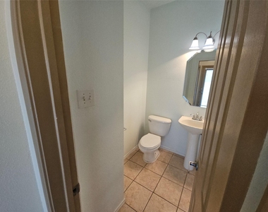 10945 Hawks Landing Road - Photo Thumbnail 9