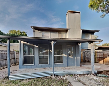 3413 Castle Rock Lane - Photo Thumbnail 18