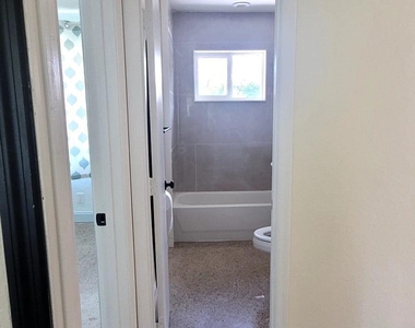 4330 Sw 10th Street - Photo Thumbnail 19