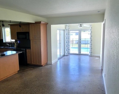 4330 Sw 10th Street - Photo Thumbnail 24