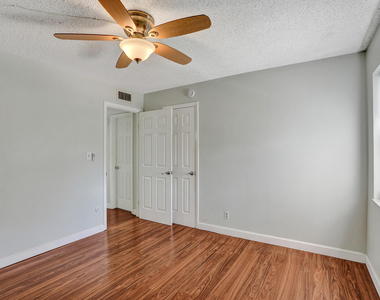 5911 Ne 14th Lane - Photo Thumbnail 17