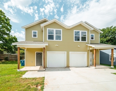 1016 W Ford Street - Photo Thumbnail 1