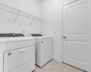 540 Sanderling Circle - Photo Thumbnail 11
