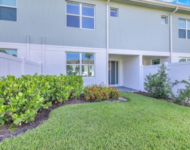 540 Sanderling Circle - Photo Thumbnail 16