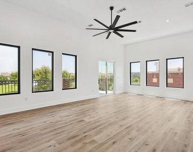 767 W Main Street - Photo Thumbnail 3