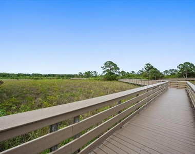 335 E Thatch Palm Circle - Photo Thumbnail 34