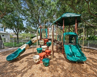 335 E Thatch Palm Circle - Photo Thumbnail 29