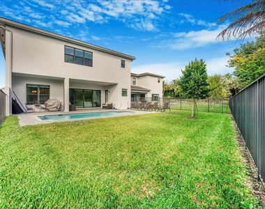 17496 Sparkling River Road - Photo Thumbnail 18
