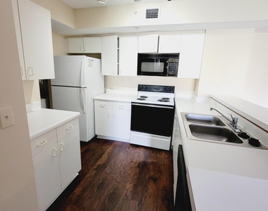 2640 S University Drive - Photo Thumbnail 5