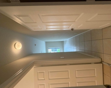 3553 Forest Hill Boulevard - Photo Thumbnail 16