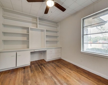 1001 S Carlton Street - Photo Thumbnail 14