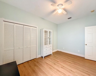 1143 Canoe Point - Photo Thumbnail 47