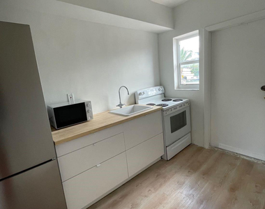 3591 Sw 10th Street - Photo Thumbnail 4