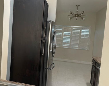 4240 Gator Trace Avenue - Photo Thumbnail 16