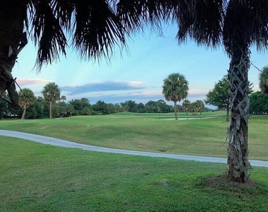 4240 Gator Trace Avenue - Photo Thumbnail 19