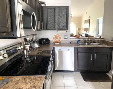 4240 Gator Trace Avenue - Photo Thumbnail 2