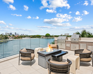 3055 Harbor Drive - Photo Thumbnail 42