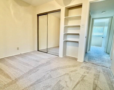 801 Kingswood Avenue - Photo Thumbnail 10