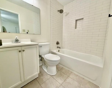 801 Kingswood Avenue - Photo Thumbnail 6