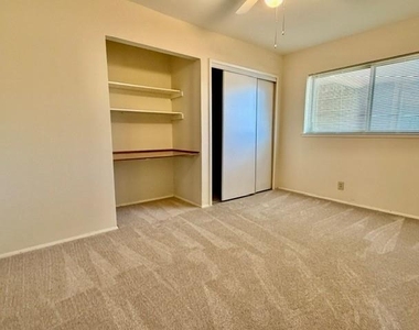 801 Kingswood Avenue - Photo Thumbnail 8