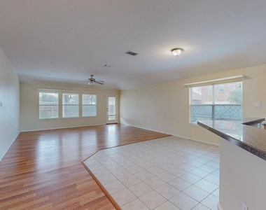 1065 Aviary Drive - Photo Thumbnail 9