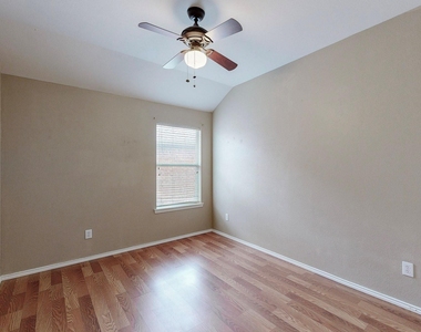 1065 Aviary Drive - Photo Thumbnail 26