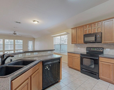1065 Aviary Drive - Photo Thumbnail 13