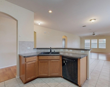 1065 Aviary Drive - Photo Thumbnail 16
