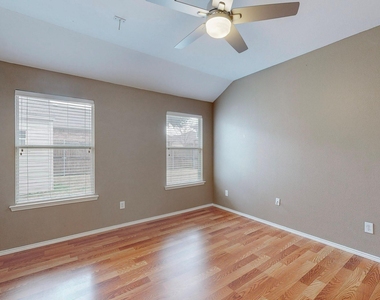 1065 Aviary Drive - Photo Thumbnail 20