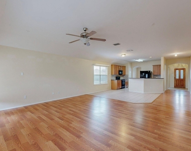 1065 Aviary Drive - Photo Thumbnail 8