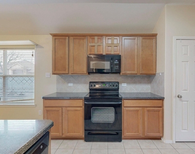 1065 Aviary Drive - Photo Thumbnail 15