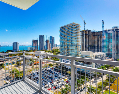 3635 Ne 1st Avenue - Photo Thumbnail 1